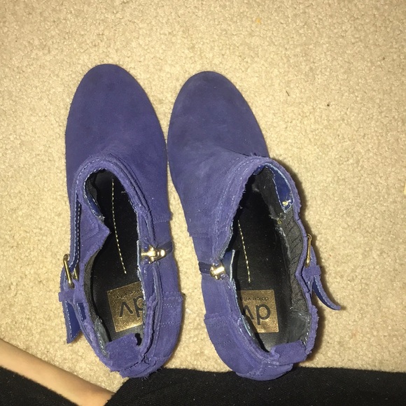 Dolce Vita Booties - Picture 2 of 7